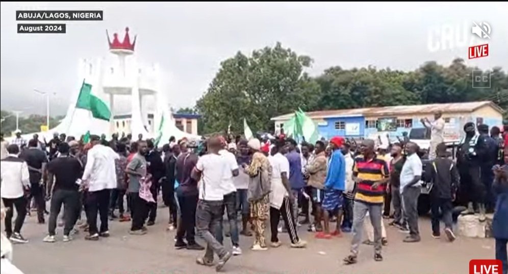 Police Under Fire In Nigeria, Hundreds Mourn Those Killed In Past Protests.