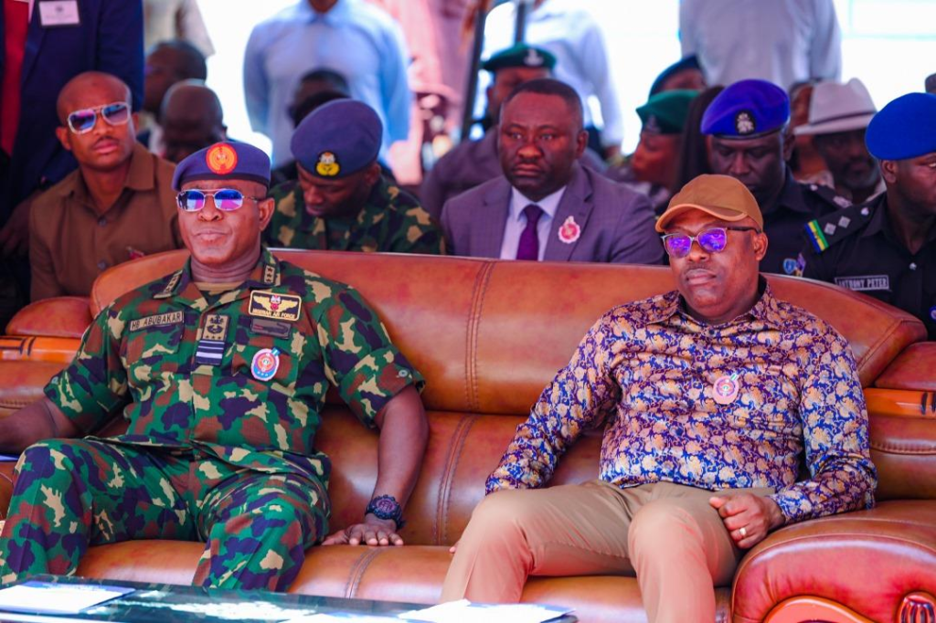 Fubara Inaugurates 24 Flats for Air Force in P’Harcourt
