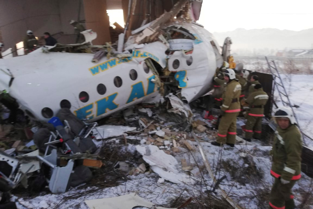 Many feared dead in Christmas Day plane crash Many feared dead in Christmas Day plane crash