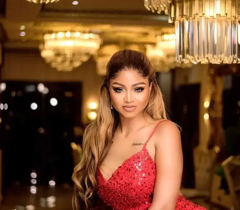 Regina Daniels sparks divorce speculation with cryptic social media post