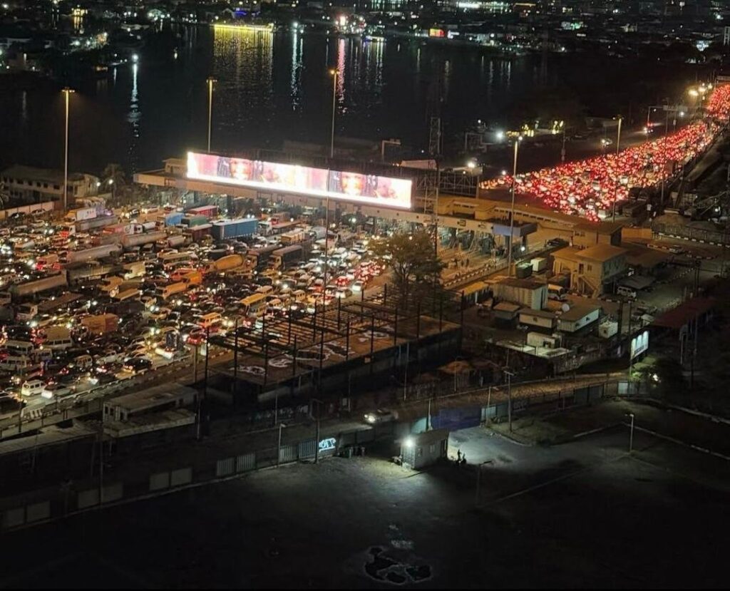 Lagos day of traffic chaos: the day the city slept