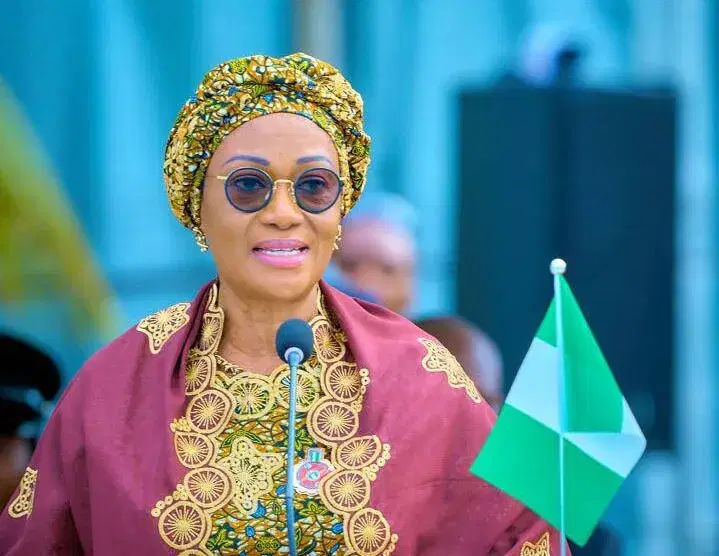 First Lady Oluremi Tinubu raises over N20bn for national library project